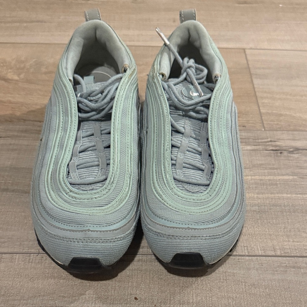 Nike Women's Sneakers - Light Green and Gray
